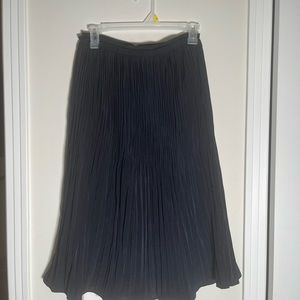 Club Monaco Women’s Skirt Size XS For Sale!!!!